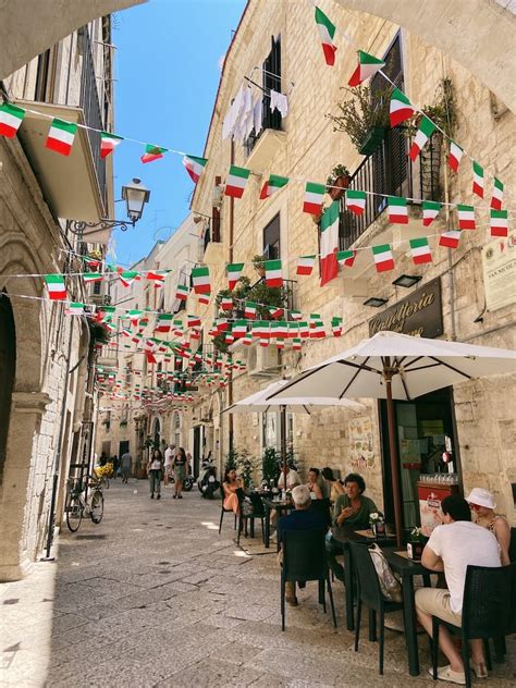 what to do in bari italy